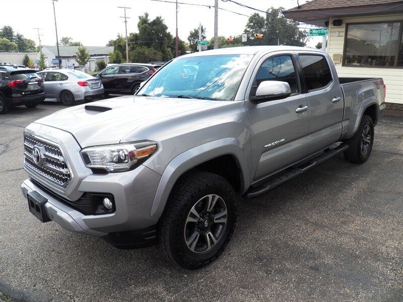 2017 Toyota Tacoma TRD Sport  4x4 - Photo 1 - Mishawaka, IN 46545