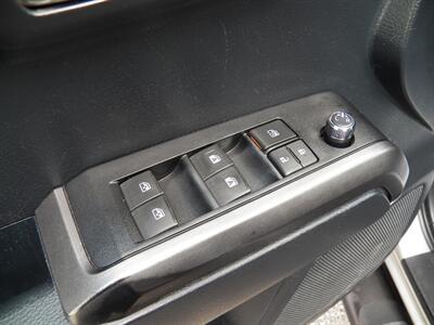 2017 Toyota Tacoma TRD Sport 4x4 - Photo 15 - Mishawaka, IN 46545