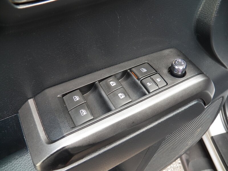 2017 Toyota Tacoma TRD Sport 4x4 - Photo 15 - Mishawaka, IN 46545