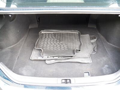 2020 Toyota Camry LE - Photo 10 - Mishawaka, IN 46545