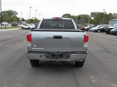 2013 Toyota Tundra Double Cab   - Photo 4 - Mishawaka, IN 46545