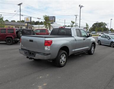 2013 Toyota Tundra Double Cab   - Photo 3 - Mishawaka, IN 46545