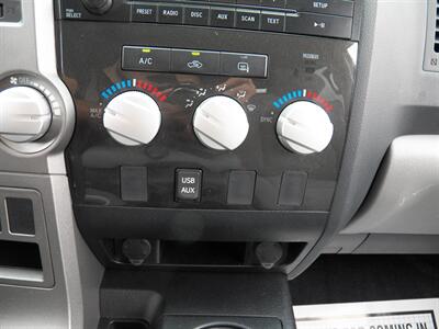 2013 Toyota Tundra Double Cab   - Photo 21 - Mishawaka, IN 46545