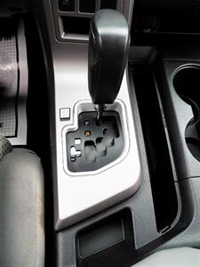 2013 Toyota Tundra Double Cab   - Photo 22 - Mishawaka, IN 46545