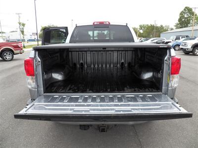 2013 Toyota Tundra Double Cab   - Photo 13 - Mishawaka, IN 46545