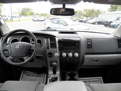 2013 Toyota Tundra Double Cab   - Photo 17 - Mishawaka, IN 46545