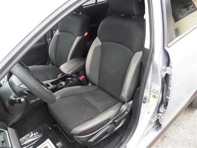 2016 Subaru Crosstrek 2.0i Premium AWD - Photo 8 - Mishawaka, IN 46545