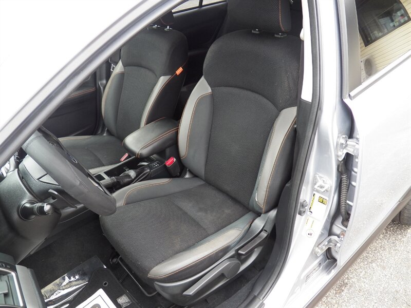 2016 Subaru Crosstrek 2.0i Premium AWD - Photo 8 - Mishawaka, IN 46545