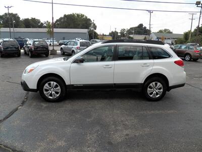 2014 Subaru Outback 2.5i  AWD - Photo 6 - Mishawaka, IN 46545