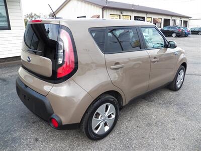 2015 Kia Soul - Photo 3 - Mishawaka, IN 46545
