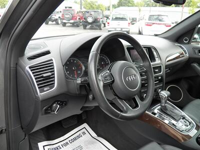 2015 Audi Q5 3.0T Quattro Premium Plus  AWD - Photo 10 - Mishawaka, IN 46545