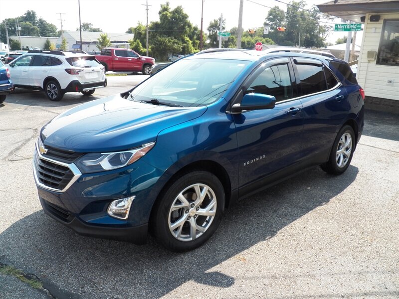 2020 Chevrolet Equinox LT AWD - Photo 2 - Mishawaka, IN 46545