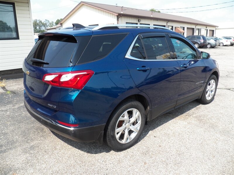 2020 Chevrolet Equinox LT AWD - Photo 4 - Mishawaka, IN 46545