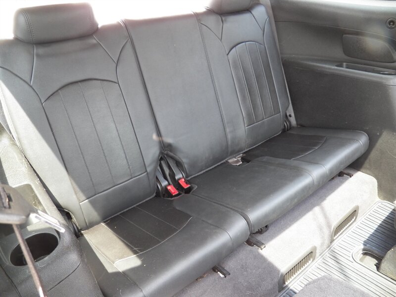 2011 Buick Enclave CXL-2 - Photo 12 - Mishawaka, IN 46545