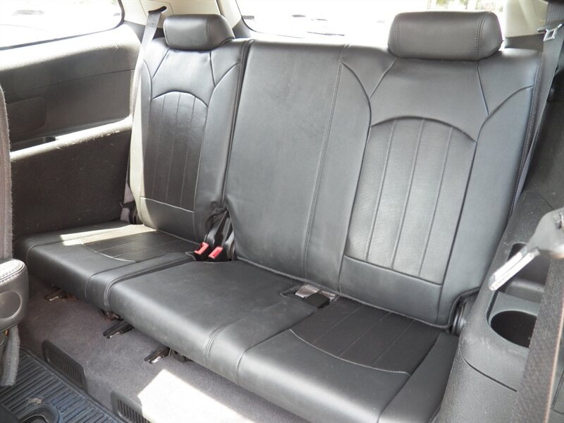 2011 Buick Enclave CXL-2 - Photo 10 - Mishawaka, IN 46545