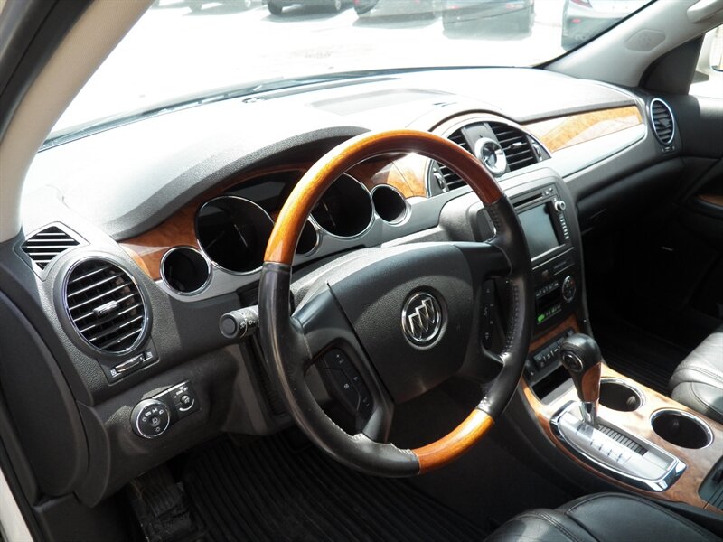 2011 Buick Enclave CXL-2 - Photo 7 - Mishawaka, IN 46545