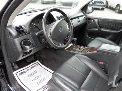 2004 Mercedes-Benz ML 350  AWD - Photo 6 - Mishawaka, IN 46545