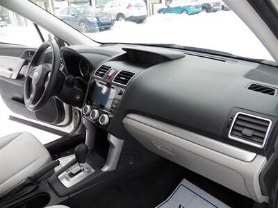 2016 Subaru Forester 2.5i Premium  AWD - Photo 18 - Mishawaka, IN 46545