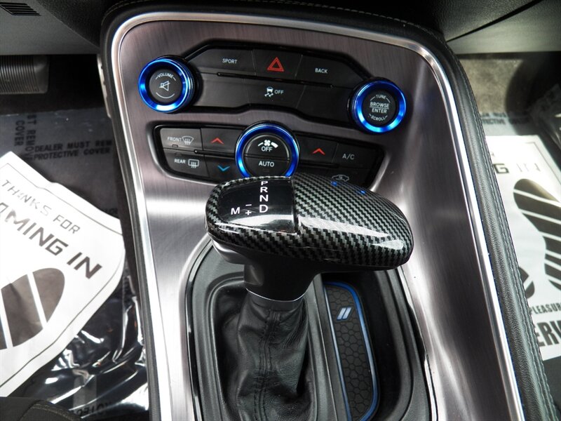 2016 Dodge Challenger SXT - Photo 16 - Mishawaka, IN 46545