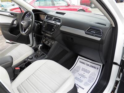 2022 Volkswagen Tiguan S 4Motion AWD - Photo 12 - Mishawaka, IN 46545