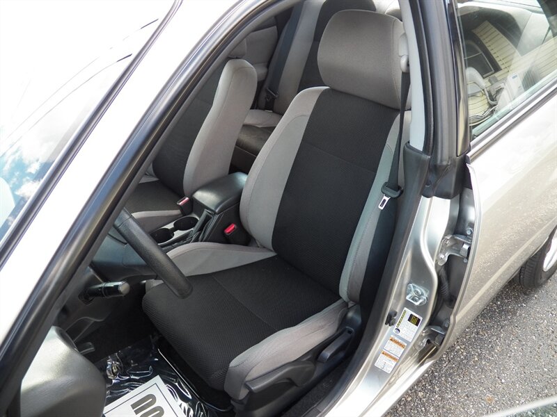 2006 Subaru Impreza 2.5 i AWD - Photo 7 - Mishawaka, IN 46545