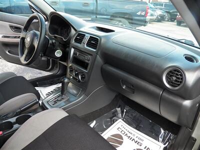 2006 Subaru Impreza 2.5 i AWD - Photo 11 - Mishawaka, IN 46545
