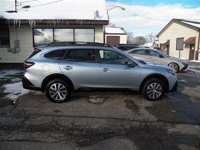 2020 Subaru Outback Premium  AWD - Photo 2 - Mishawaka, IN 46545