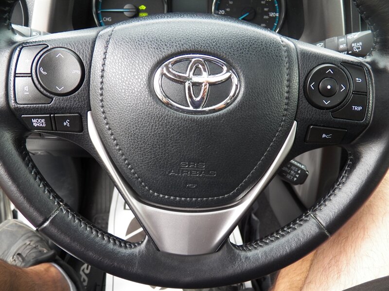 2016 Toyota RAV4 Hybrid Limited AWD - Photo 22 - Mishawaka, IN 46545