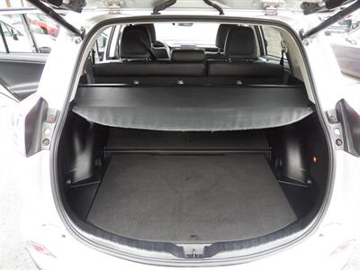 2016 Toyota RAV4 Hybrid Limited AWD - Photo 12 - Mishawaka, IN 46545