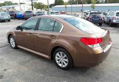 2011 Subaru Legacy 2.5i Premium  AWD - Photo 3 - Mishawaka, IN 46545