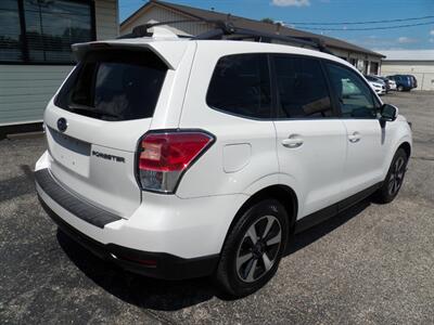 2018 Subaru Forester 2.5i Limited  AWD - Photo 2 - Mishawaka, IN 46545