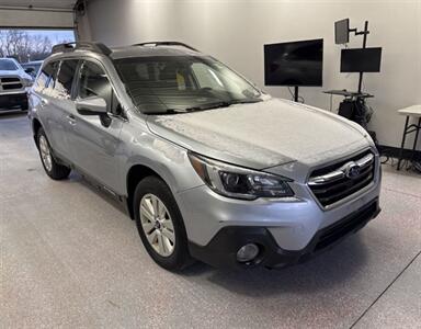 2018 Subaru Outback 2.5i Premium AWD - Photo 2 - Mishawaka, IN 46545