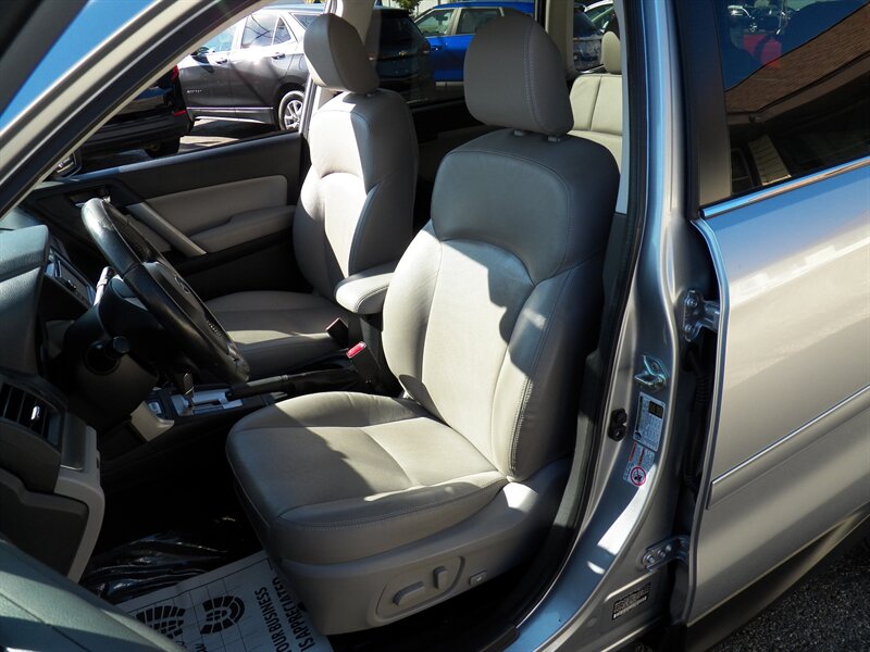 2014 Subaru Forester 2.5i Touring AWD - Photo 7 - Mishawaka, IN 46545
