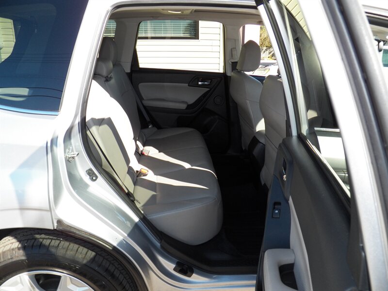 2014 Subaru Forester 2.5i Touring AWD - Photo 15 - Mishawaka, IN 46545