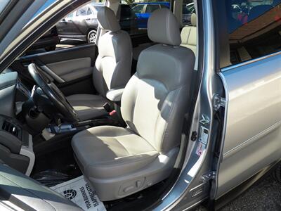 2014 Subaru Forester 2.5i Touring AWD - Photo 9 - Mishawaka, IN 46545