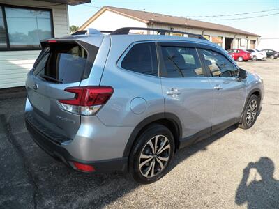 2021 Subaru Forester Limited  AWD - Photo 6 - Mishawaka, IN 46545