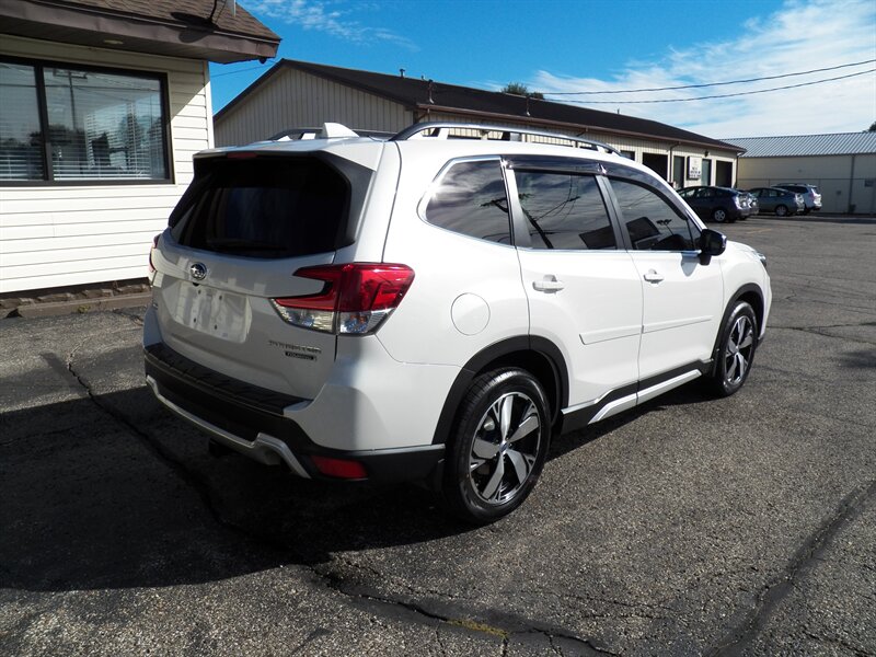 2020 Subaru Forester Touring AWD - Photo 4 - Mishawaka, IN 46545