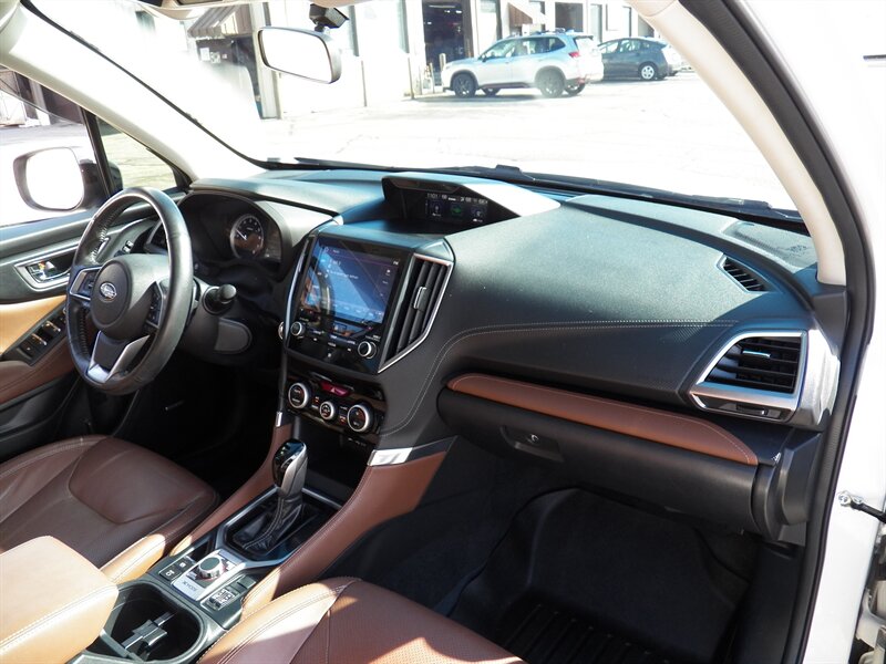 2020 Subaru Forester Touring AWD - Photo 14 - Mishawaka, IN 46545