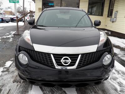 2013 Nissan JUKE SV  AWD - Photo 2 - Mishawaka, IN 46545