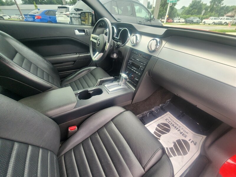 2007 Ford Mustang GT Deluxe - Photo 8 - Mishawaka, IN 46545