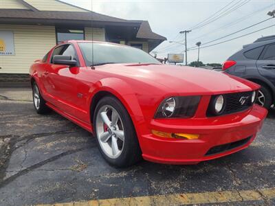 2007 Ford Mustang GT Deluxe - Photo 2 - Mishawaka, IN 46545