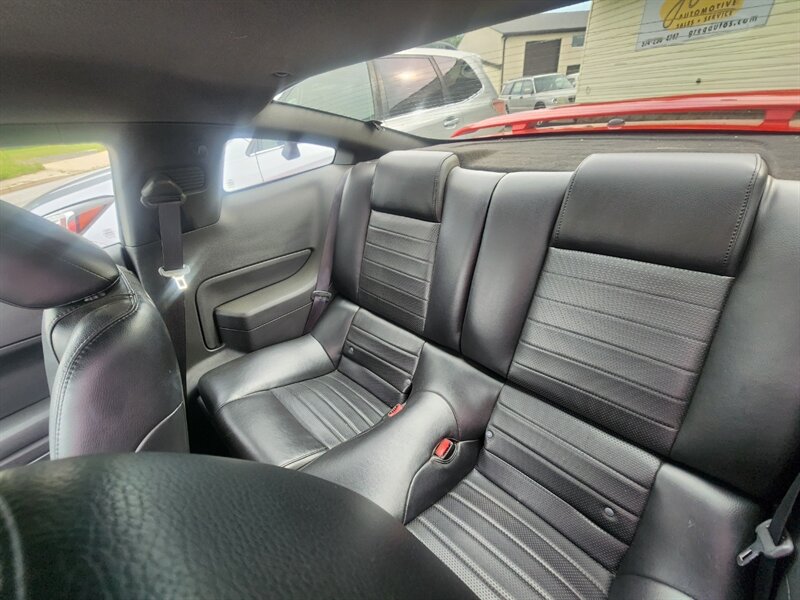 2007 Ford Mustang GT Deluxe - Photo 7 - Mishawaka, IN 46545