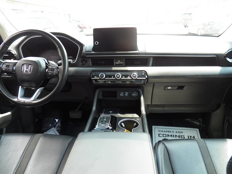2024 Honda Pilot Touring AWD - Photo 16 - Mishawaka, IN 46545