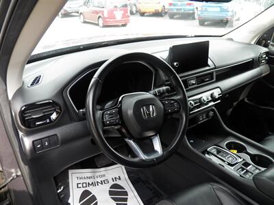 2024 Honda Pilot Touring AWD - Photo 7 - Mishawaka, IN 46545