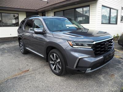 2024 Honda Pilot Touring AWD - Photo 3 - Mishawaka, IN 46545
