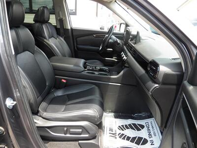 2024 Honda Pilot Touring AWD - Photo 15 - Mishawaka, IN 46545