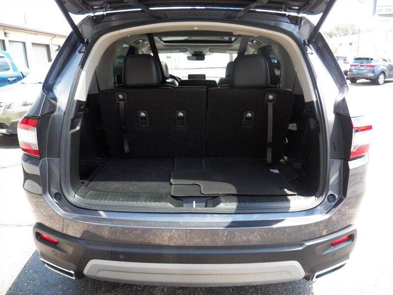 2024 Honda Pilot Touring AWD - Photo 12 - Mishawaka, IN 46545