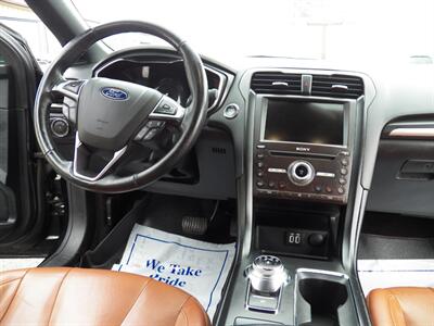 2020 Ford Fusion Titanium - Photo 14 - Mishawaka, IN 46545