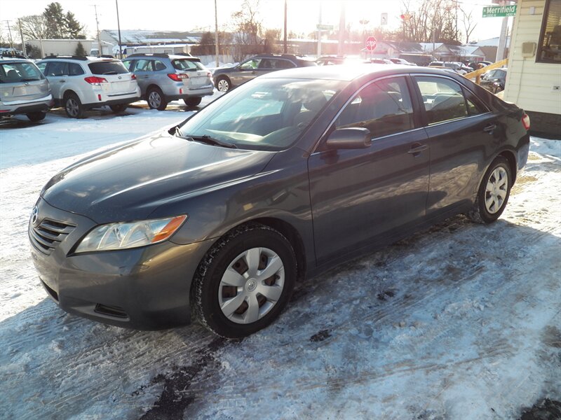2007 Toyota Camry LE   - Photo 1 - Mishawaka, IN 46545