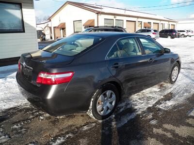 2007 Toyota Camry LE   - Photo 3 - Mishawaka, IN 46545